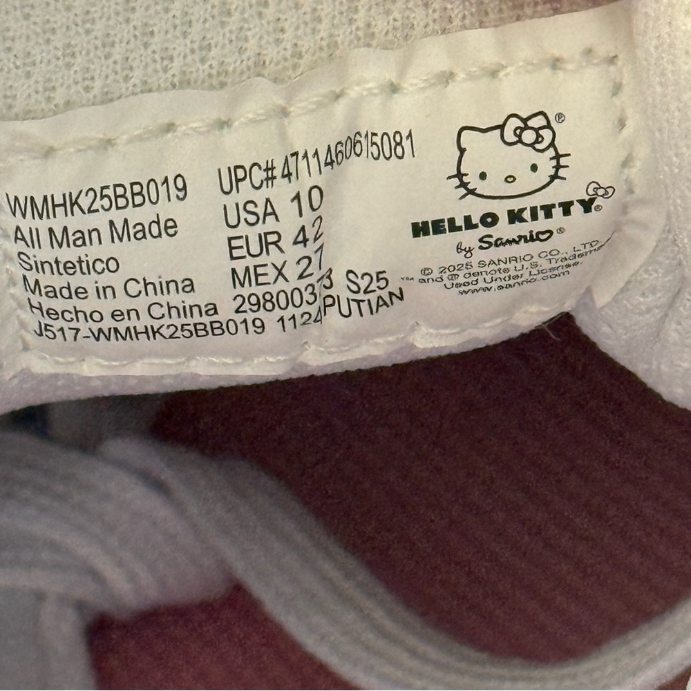 Hello Kitty White and Pink Women’s Size 10 Lace Up‎ Shoes New - Picture 9 of 10